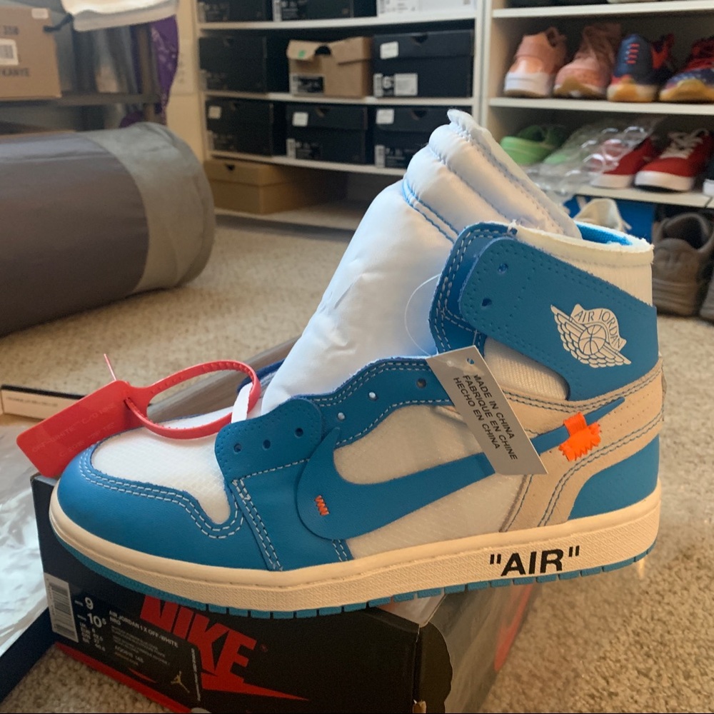 Jordan 1 OFF-WHITE university blue